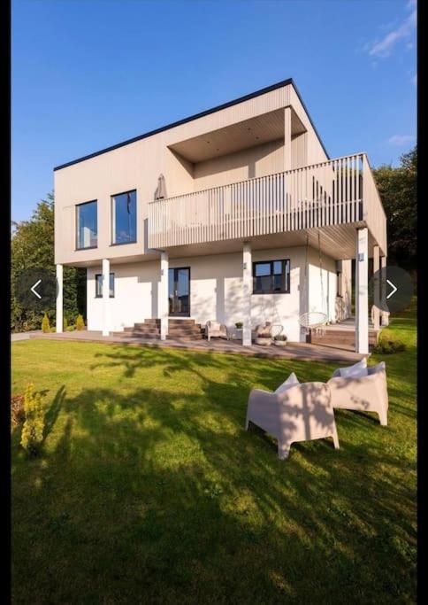 Wonderful House In Villa